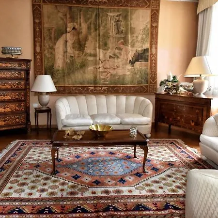 Angolo Di Porta Sole 3*